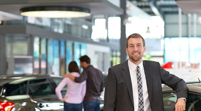 Praca w salonie aut premium