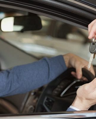 Co powinieneś wiedzieć, zanim wypożyczysz auto z wypożyczalni
