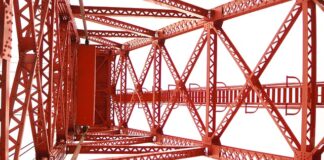 Co daje podnoszoną oś w naczepie? Co daje podnoszoną oś w naczepie?