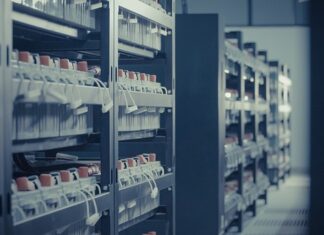 Jak sprawdzić sprawność akumulatora?