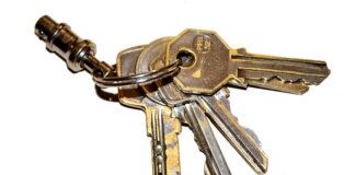 Jak zrobić breloczek z koralików?