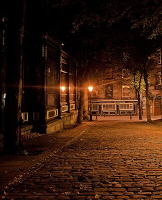 Jak samemu wyczyścić kostkę brukową?