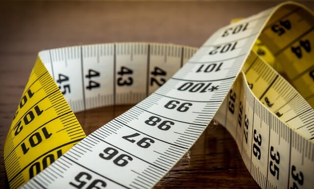 Jak zmierzyć napięcie i natężenie?