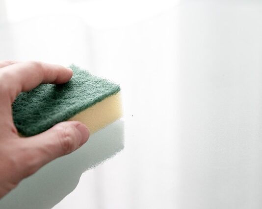 Jak często wymieniać płyn w myjce ultradźwiękowej? Jak często wymieniać płyn w myjce ultradźwiękowej?