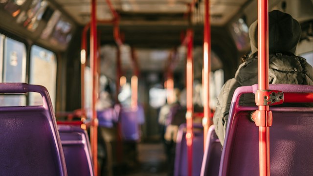 3 (5) Detektor gazu w transporcie publicznym